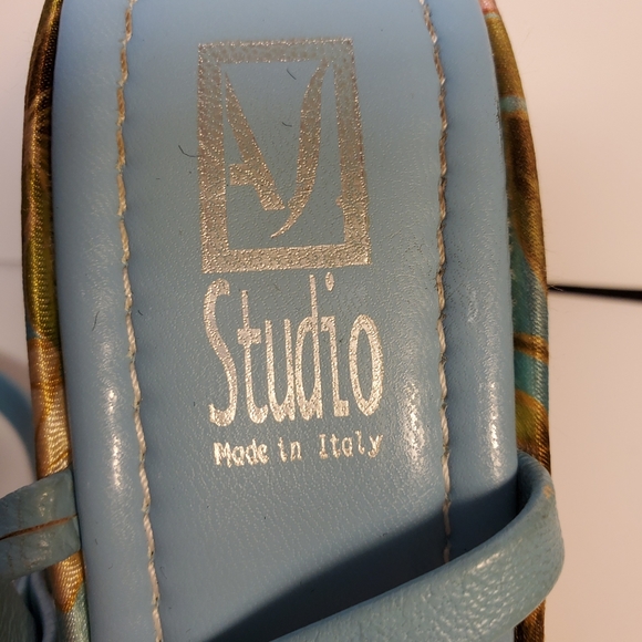 A S Studio Blue Floral Wedge 4" Butterfly sz 6.5 - Picture 5 of 6